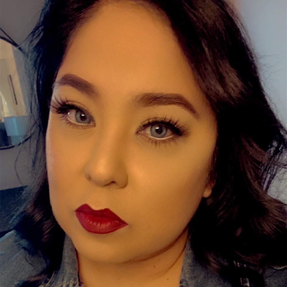 Meet your Posher, Alysia